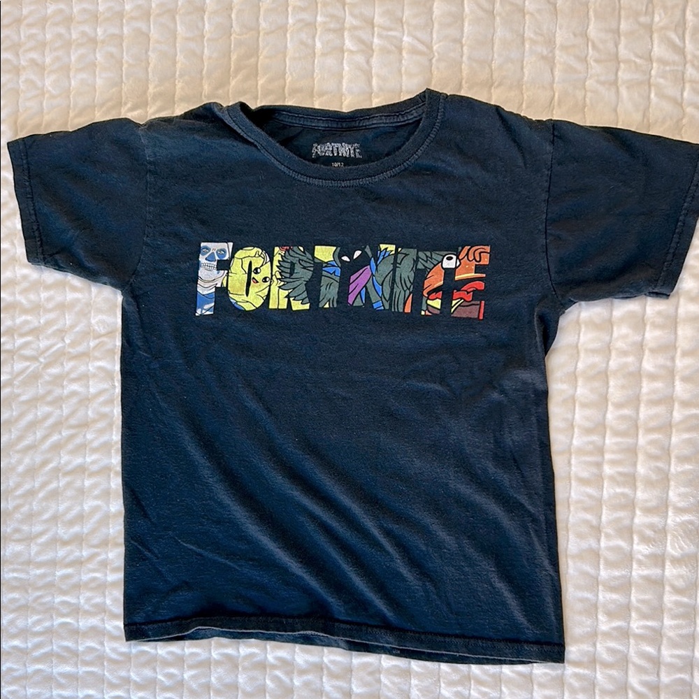 Kids Fortnite Shirt - Size 10/12